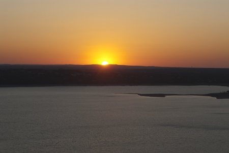 This is a sunset on a lake of Austin, Texas.の写真素材