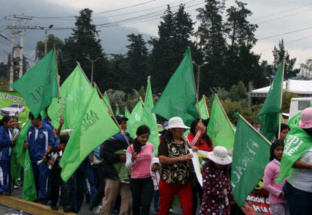 Quito, Ecuador - May 01, 2012 - People marching in the parade on International Workers Day, also known as Labour Dayのeditorial素材
