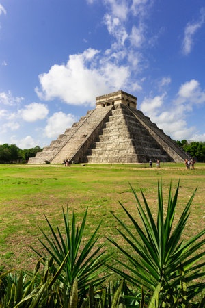 Kukulcan pyramid in the Mexican city of Chichen Itza. Travel concept. Mayan pyramids in Yucatan, Mexicoの写真素材