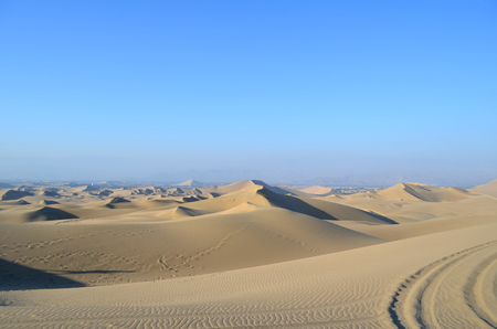 Sand dunes in Huacachina desert, Ica, Peruの写真素材