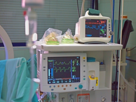 Operation room, ECG monitor and instrumentsのeditorial素材