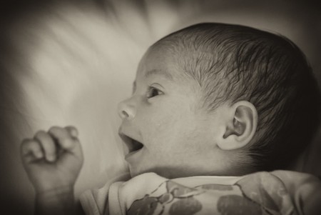 Newborn Baby Girl Behavior during her First days of Lifeの写真素材