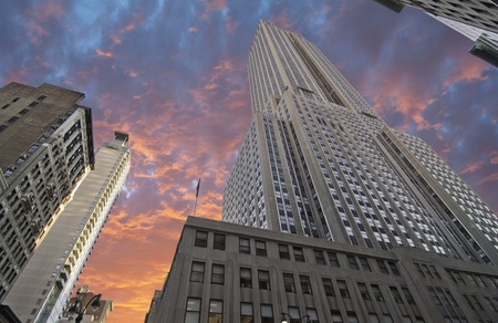 Bottom-Up view of Empire State Building, New York Cityのeditorial素材