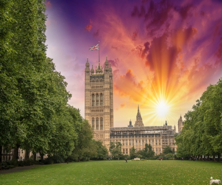 London. Victoria Tower from surrounding gardens. Beautiful view of Westminster Palaceのeditorial素材