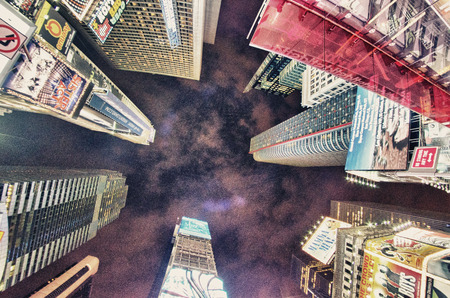 NEW YORK CITY - MAR 2: Giant skyscrapers dominate city streets, March 2, 2012 in New York City. New York is the second city in the world with the most Skyscrapers, after Hong Kongのeditorial素材