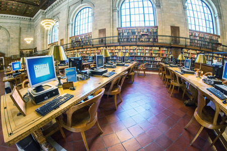 NEW YORK CITY - JUN 12: people study in the New York Public Library on June 12, 2013 in Manhattan, New York City. New York Public Library is the third largest public library in North Americaのeditorial素材
