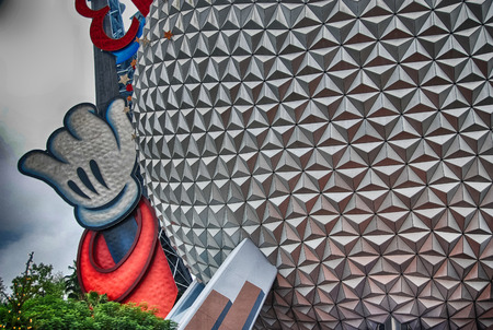 ORLANDO - JAN 2: Walt Disney Resort detail on a beautiful winter day, January 2, 2008 in Orlando. The amusement park hosts more tha 15 million people each year.のeditorial素材