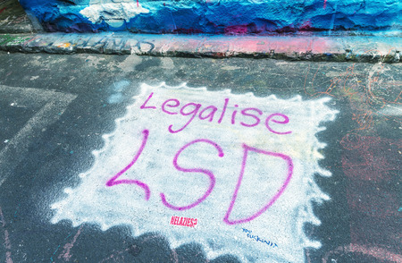 MELBOURNE, AUSTRALIA - OCTOBER 8, 2015: Day view of colorful graffiti artwork at Hosier Lane in Melbourne.のeditorial素材