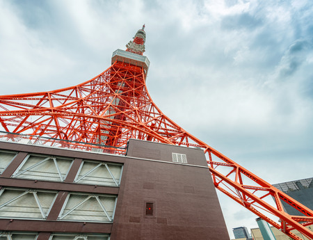 Tokyo tower with cloudy sky.のeditorial素材