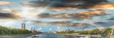 London skyline at sunset along river Thames.のeditorial素材