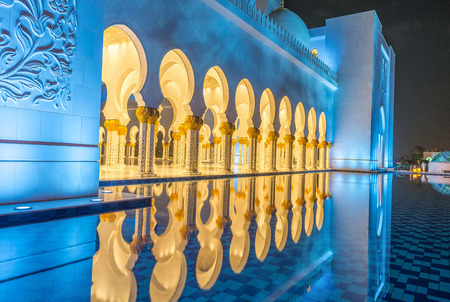 Sheikh Zayed Grand Mosque interior at night in Abu Dhabi - UAE.のeditorial素材