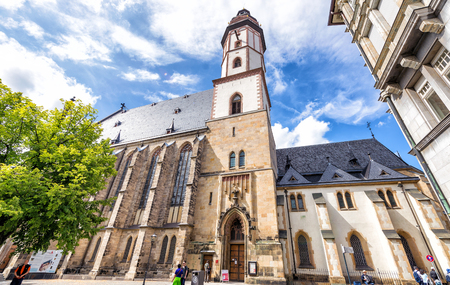 LEIPZIG, GEMANY - JULY 2016: Thomaskirche in Leipzig, Saxony. Leipzig is a famous destination in Germany.のeditorial素材