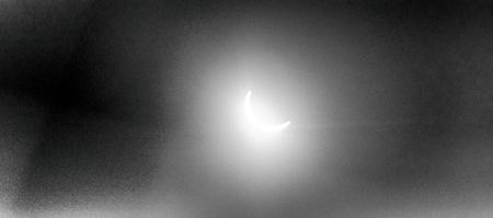 Partial Solar Eclypse going to Totality.