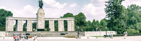Soviet War Memorial in Berlin Tiergarten, Germany.のeditorial素材