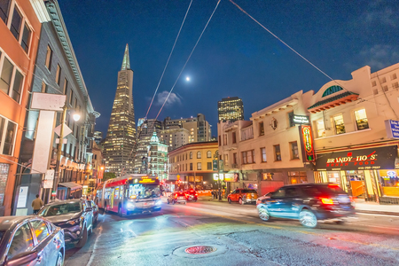 SAN FRANCISCO - AUGUST 4, 2017: City streets at night. San Francisco attracts 20 million people annually.のeditorial素材