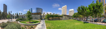 SAN DIEGO, CA - JULY 30, 2017: City skyline from Front Street on a beautiful summer day. San Diego attracts 20 million tourists annually.のeditorial素材