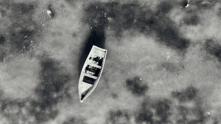 Overhead aerial view of boat.の写真素材