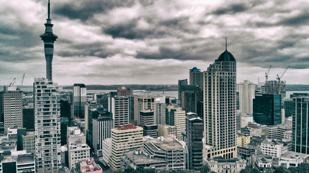 AUCKLAND, NEW ZEALAND - AUGUST 2018: Panoramic aerial view of city skyline. Auckland attracts 5 million people annuallyのeditorial素材