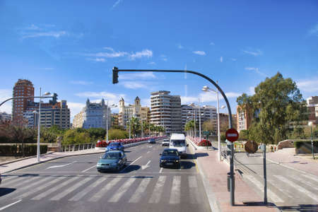 VALENCIA, SPAIN - MARCH 4, 2007: City streets on a beautiful sunny day.のeditorial素材