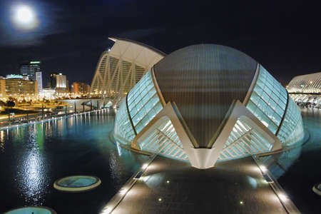 VALENCIA, SPAIN - MARCH 5, 2007: Modern city architecture on a beautiful winter night.のeditorial素材