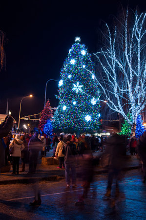 Leavenworth, WA USA December 21, 2013:  Tree lighting ceremony very popular holiday event in Leavenworth, WA for Christmas.のeditorial素材
