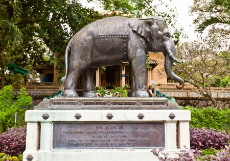 Statue of elephant in the Zoo of Ho Chi Minh city, Vietnam  Statue was presented to Vietnam on April 8, 1930 from Rama VII  Maha Prajadhipok , King of Siamの写真素材