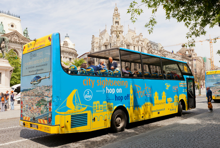 PORTO, PORTUGAL - MAY 26, 2016: Blue Bus on Liberdade Square in the historical center of Porto, Portugal. Blue Bus provides city sightseeing tours around main attraction of the cityのeditorial素材