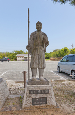 AKO, JAPAN - JULY 18, 2016: Statue of Takebayashi Tadashichi Takashige, one of famous 47 ronins, in the Oishi Shrine. Shrine is dedicated to 47 loyal samurais and is located on grounds of Ako Castleのeditorial素材