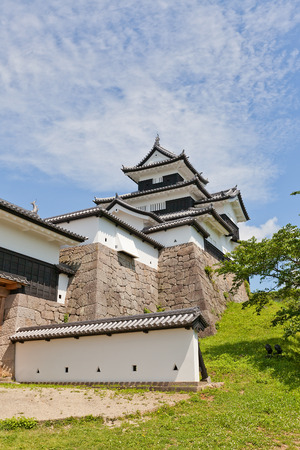 SHIRAKAWA, JAPAN â JUNE 2, 2017: Reconstructed Main Keep (donjon) of Shirakawa (Komine) Castle, Japan. Castle was founded in 1340, rebuilt in 1627, destroyed in war of 1868 and reconstructed in 1991のeditorial素材