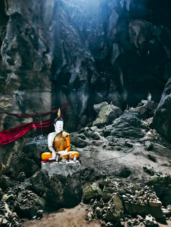 Buddha statue in the cave at Khao Kho, Thailandの写真素材