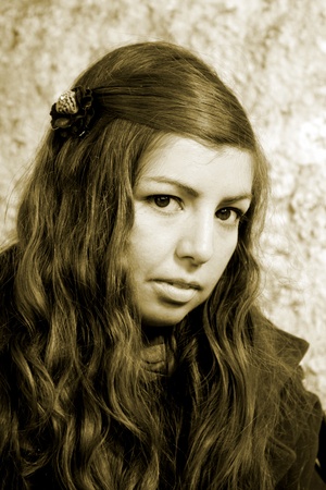  beautiful woman in an autumn park の写真素材