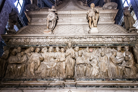 The Ark of Saint Dominic, a Renaissance sarcophagus containing his remains made by Nicola Pisano, Niccolo dell'Arca and Michelangelo. Basilica di San Domenico, Bolognaのeditorial素材