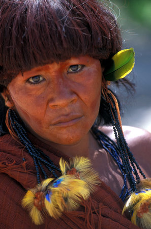 Indian woman from Wayapi or Wajapi tribe. Ãndia AmazÃ´nica Brasileira. Oiapoque, Jari and Araguari rivers, AmapÃ¡ 2007.のeditorial素材