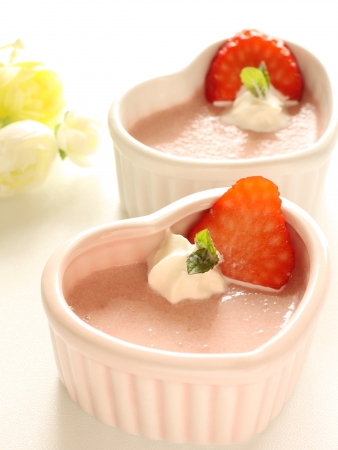 Strawberry mousse in heart shape bowl for Valentine s food imageの写真素材