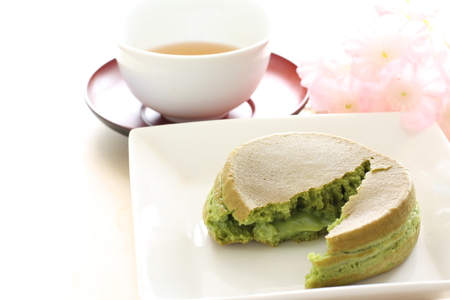 Japanese confectionery, macha Imagawayakiの写真素材