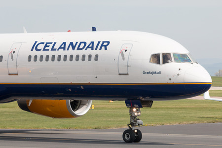 Icelandair Boeing 757-200 narrow-body passenger plane (TF-ISL) taxiing on Manchester International Airport tarmac.のeditorial素材