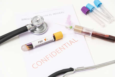 Close-up of positive blood sample from FSH.の写真素材