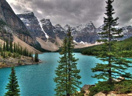 View From Rockpile Trail Lookout On The Enchanting Moraine Lake Banff National Parkの写真素材