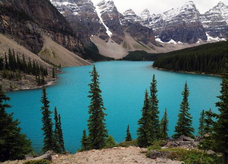 View From Rockpile Trail Lookout On The Enchanting Moraine Lake Banff National Parkの写真素材