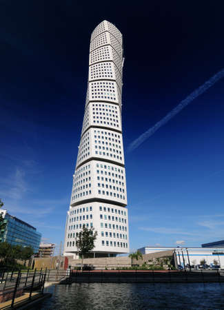 Twisted Tower House Turning Torso In Malmo On A Sunny Summer Day With A Clear Blue Skyのeditorial素材