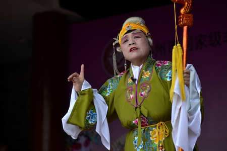 Performerのeditorial素材