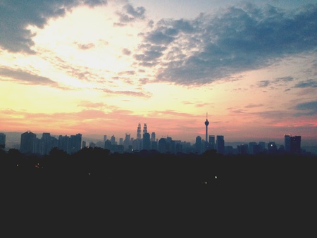 Kuala Lumpur skyline in the morning as the sun risesの素材