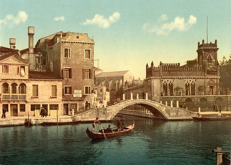 Bridge and canal, Venice, Italyのeditorial素材