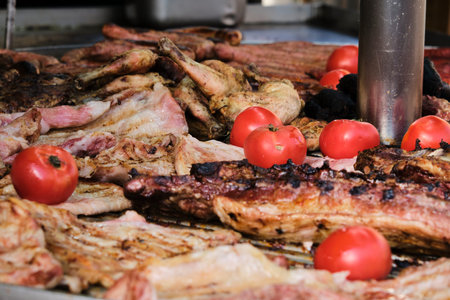 Whole Tomatoes and Grilled Pork Ribs for a Nutritious Country Lunch