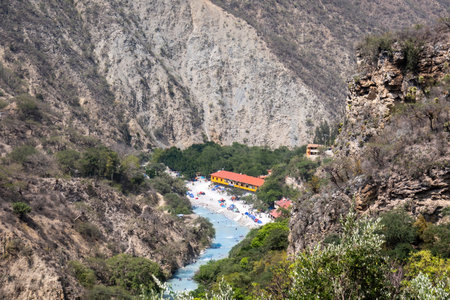 Embark on a journey through Mexico captivating landscapes - from tranquil waters to lush vegetation. Discover the allure of Hidalgo mountains, valleys, and rural charmの写真素材