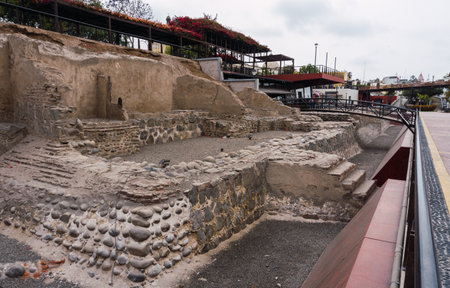 LA MURALLA PARK, ANCIENT WALL WITH HISTORICAL MEANING IN A PUBLIC SPACE IN LIMA DOWNTOWNのeditorial素材