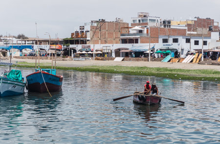 Unrecognizable people fishing at El Chaco beach, Paracas Ica Peruの写真素材