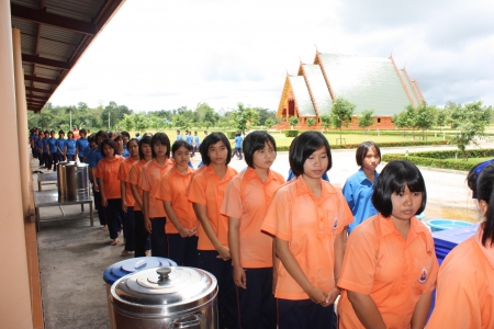 Thai Student Merit Ascetic in thai templeのeditorial素材