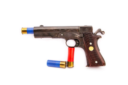 Short shotgun with shell