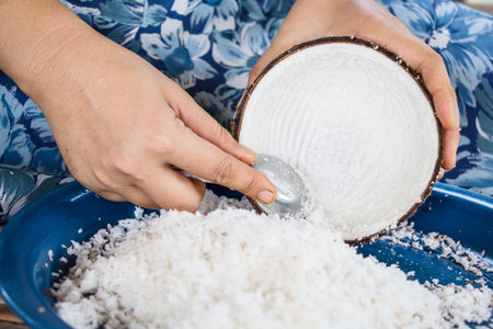 Grate coconutの写真素材